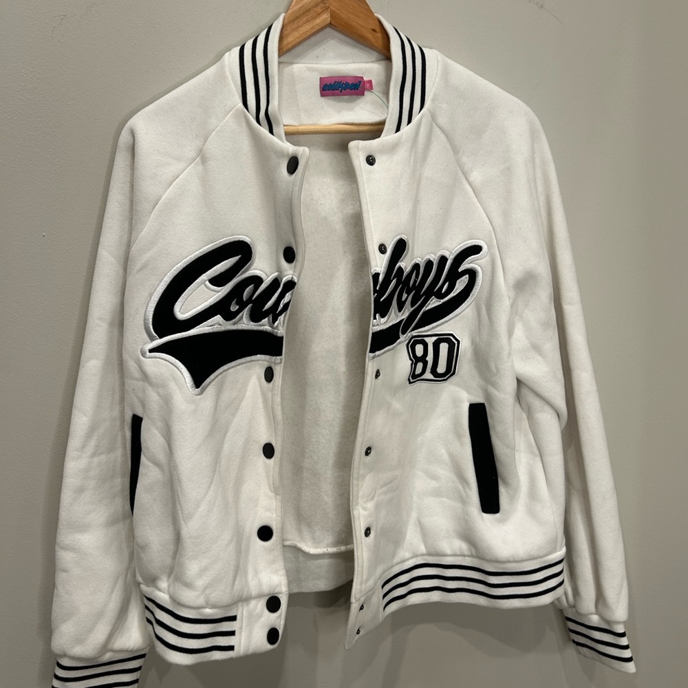 Edikted - Rodeo Oversized Sweatshirt Jacket - Picture 4 of 7